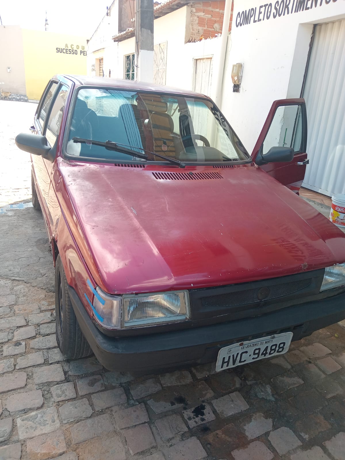 VENDE-SE UM FIAT UNO EM JACOBINA