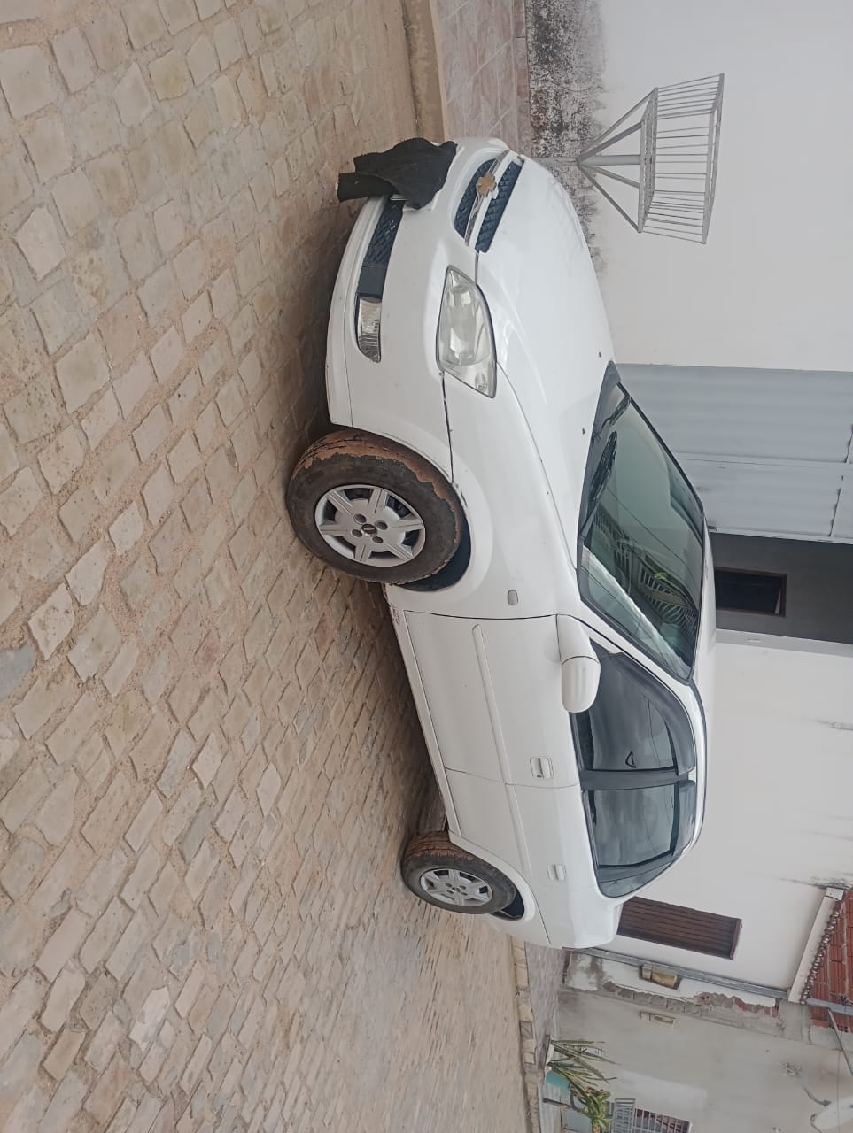 🚗 Oportunidade: Chevrolet Corsa Sedan 2012 – Completo e Impecável!