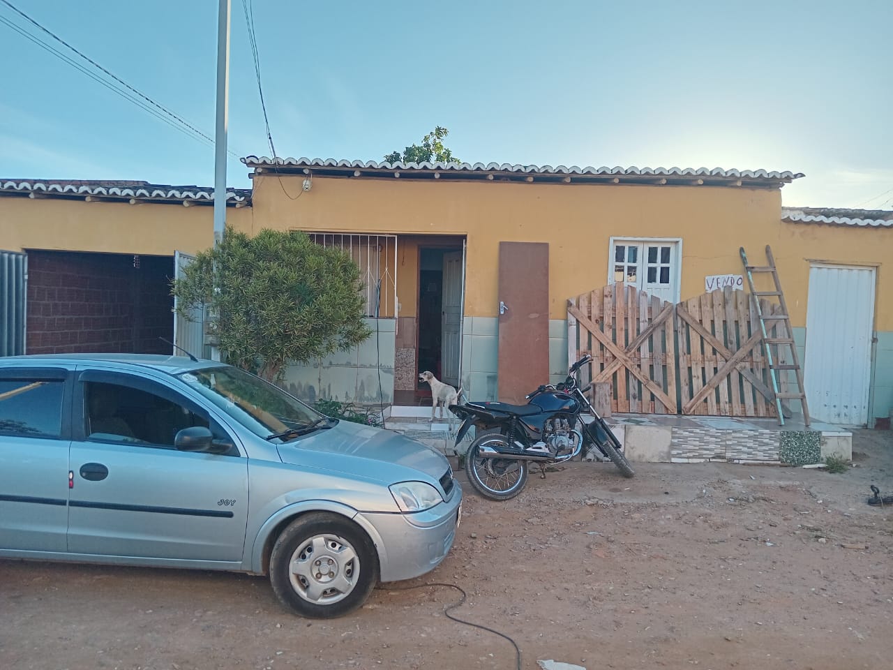 VENDO OU TROCO CASA EM LAGES DO BATATA POR OUTRA EM JACOBINA