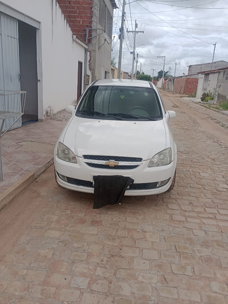 🚗 Oportunidade: Chevrolet Corsa Sedan 2012 – Completo e Impecável!