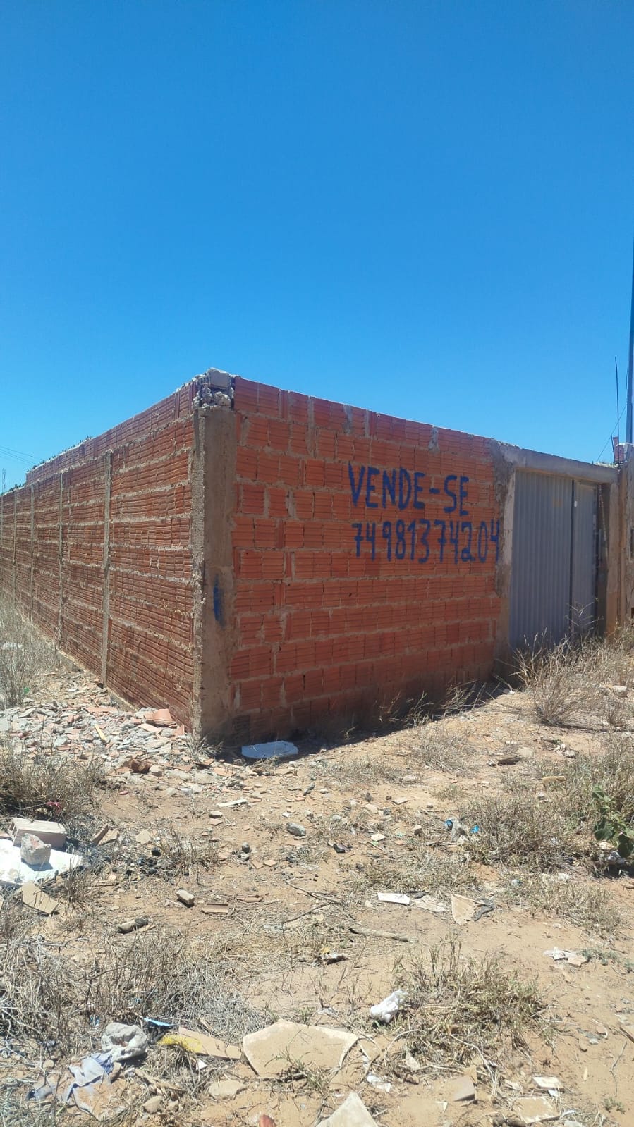 VENDE-SE LOTE EM LAGES DO BATATA
