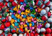 Mini Pokebola Com Miniaturas Pokémon Lacrada Surpresa