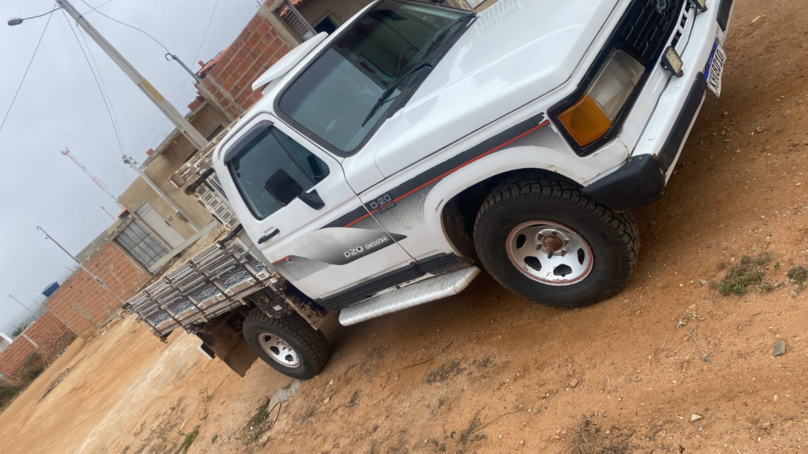 VENDE-SE: CHEVROLET D20 DELUXE (1992) – PRONTA PARA O TRABALHO EM JACOBINA!